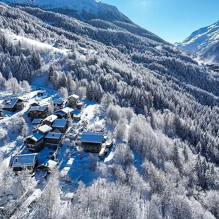 Historic Alpine With Mountain Views Prázdninový dům *