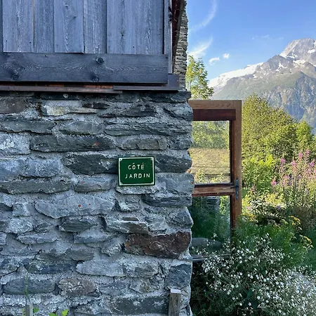 Historic Alpine With Mountain Views *